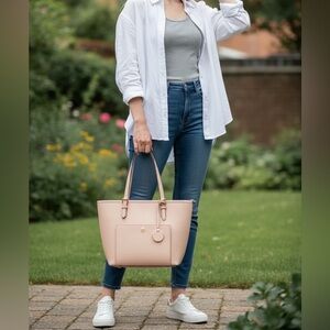 NWOT Michael Kors Ecru Cream Leather Jet Set Large Snap Pocket Tote Bag NEW